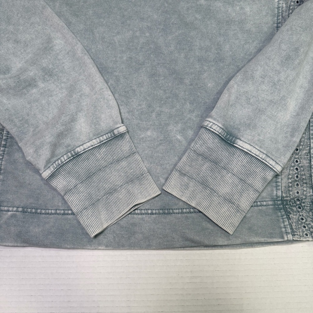 Jane + Delancy Pullover Crew Neck, Large, Blue/Gray, Long Sleeve, Eyelet Detail - Picture 8 of 10